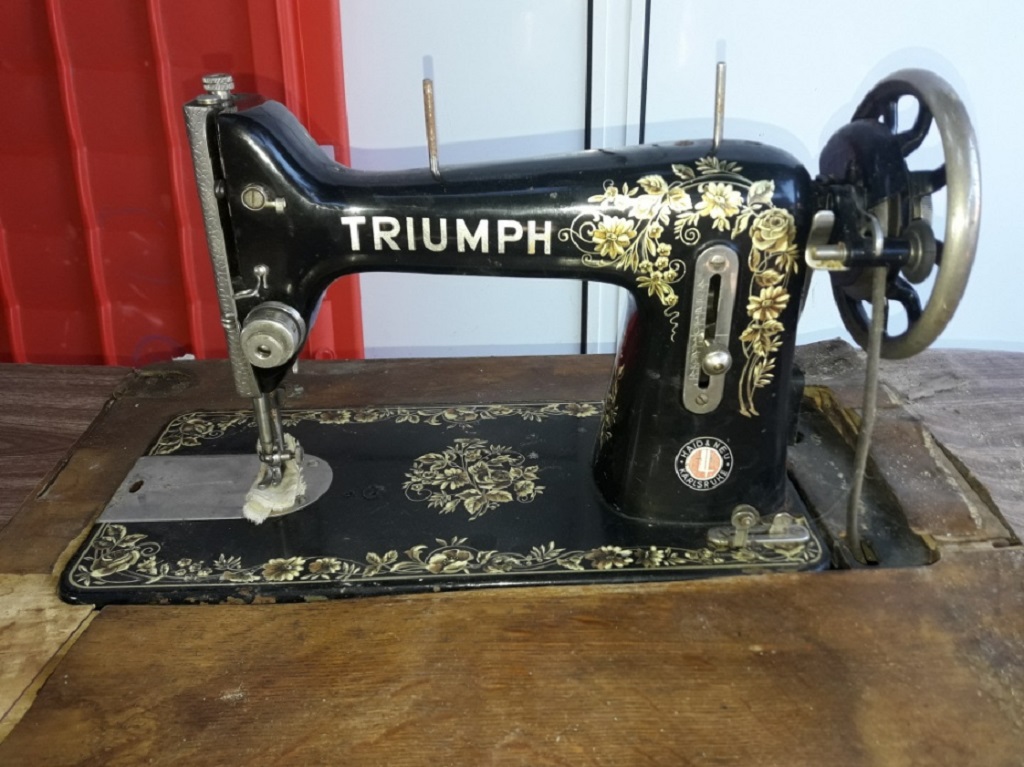 Triumph-cung-tung-ban-may_may